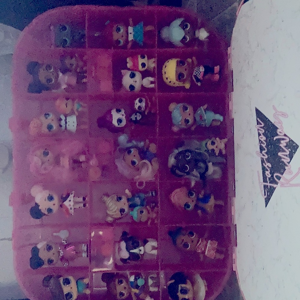L.O.L perfect gift for a baby or kid (girl)